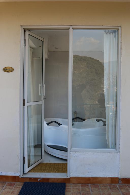 Nirvana Home Kathmandu Luaran gambar