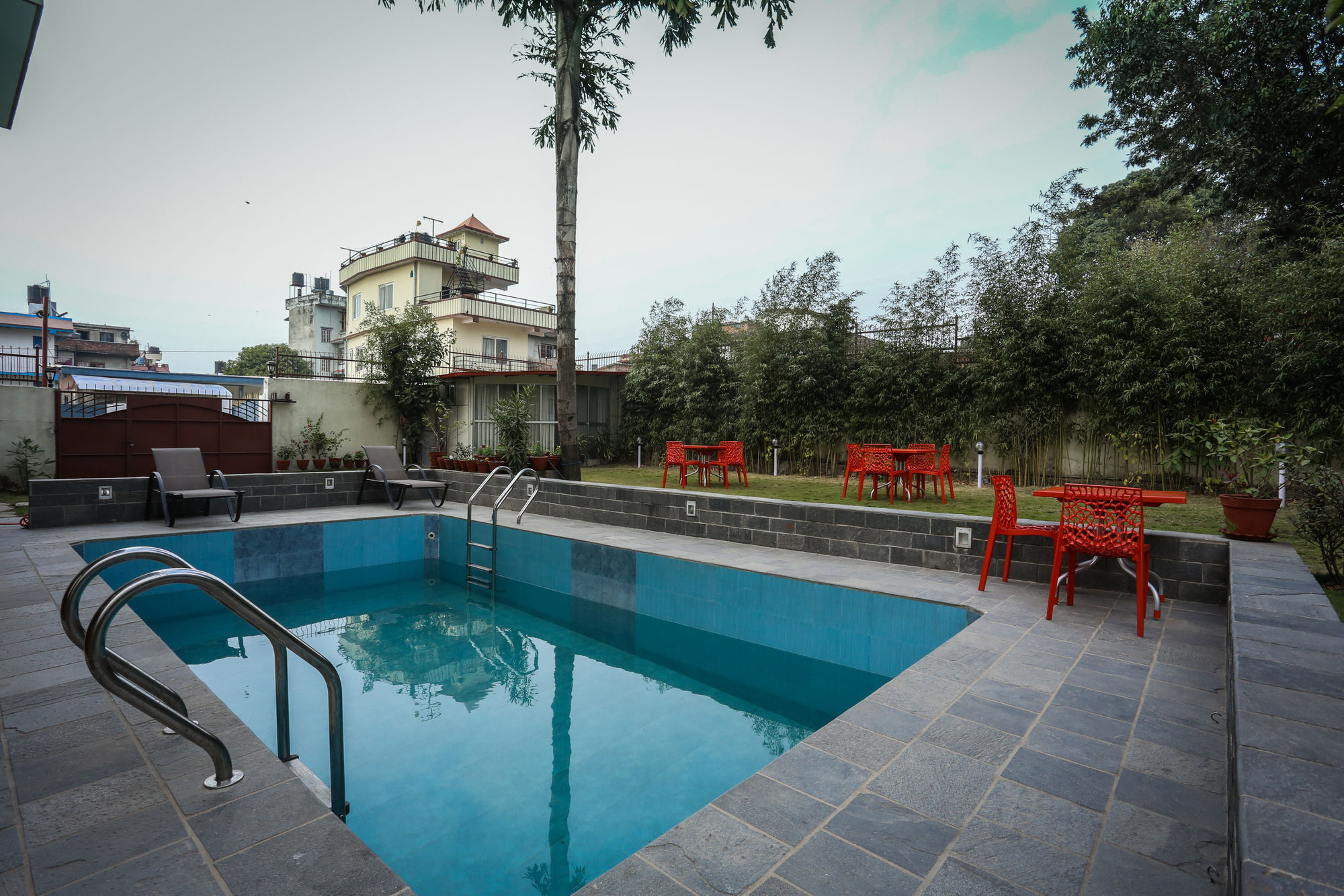 Nirvana Home Kathmandu Luaran gambar